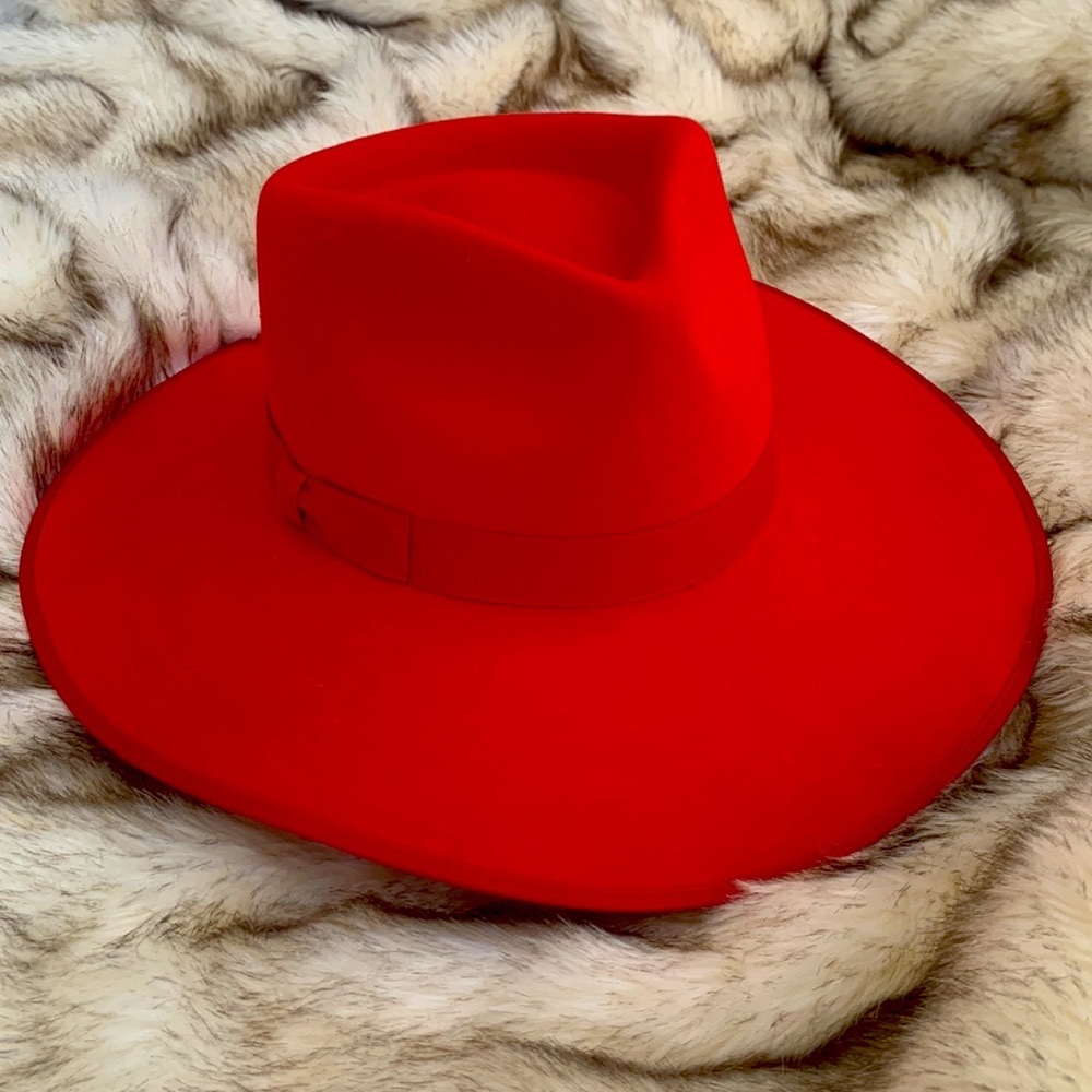 Ruby Rancher by Lack of Color. Women’s size Medium (57 cm) 100% Australian wool